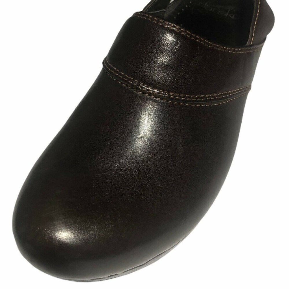 Dansko Women’s Leather Brown Ankle Strap Clogs 8.5